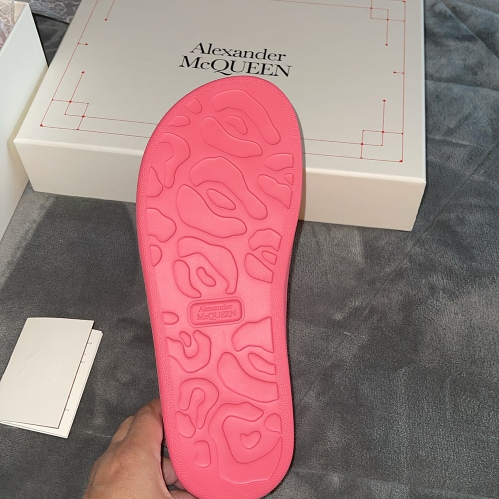 Brand New Alexander McQueen coral/silver Sandal birke rubber size 40 1/2 - Picture 4 of 9